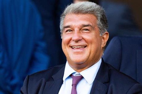 هل يستقيل لابورتا بسبب أزمة أولمو؟